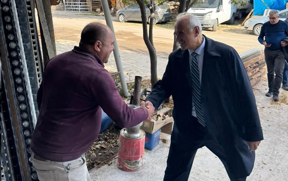 Başkan Çizikci, Marangoz esnafıyla bir araya geldi