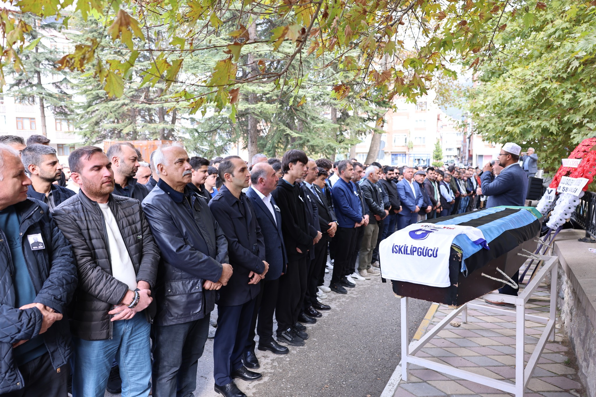 Nihat hoca dualarla son yolculuğuna uğurlandı 