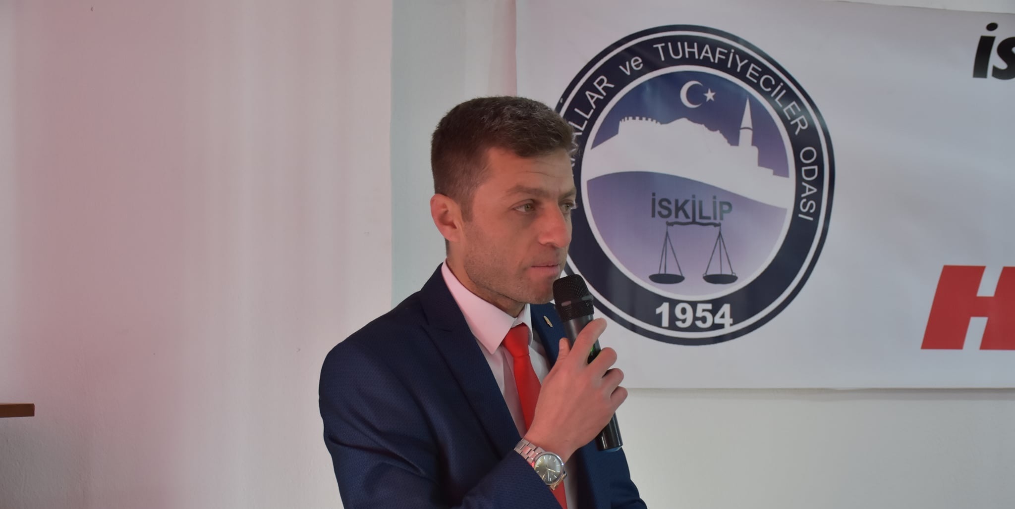 OSMAN TOP YENİDEN BAŞKAN