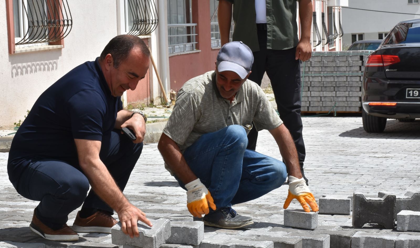 PARKE ÜRETİM TESİSİ ARALIKSIZ ÇALIŞIYOR