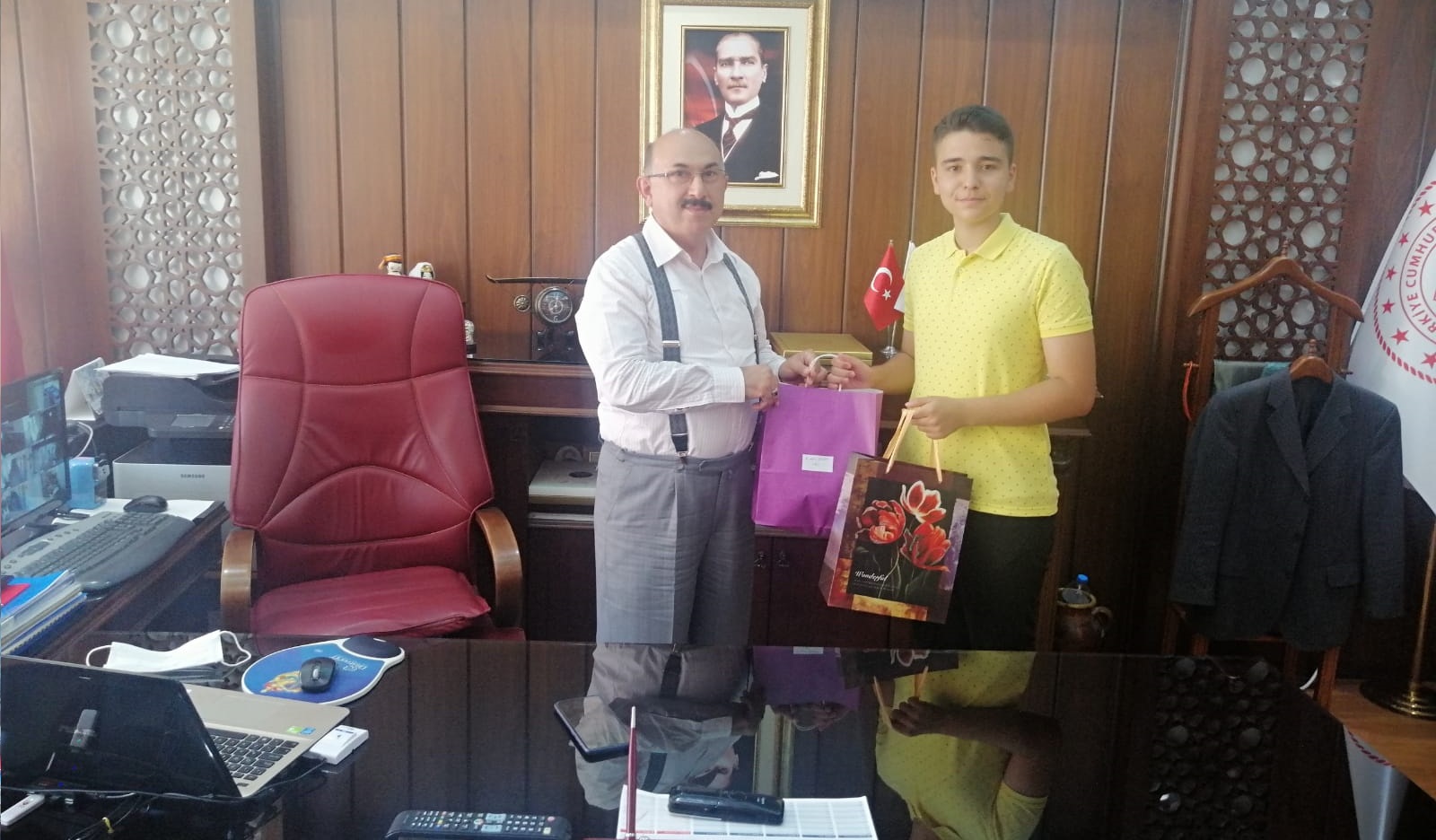 LGS BİRİNCİSİ ATCIOĞLU’NU  ZİYARET ETTİ