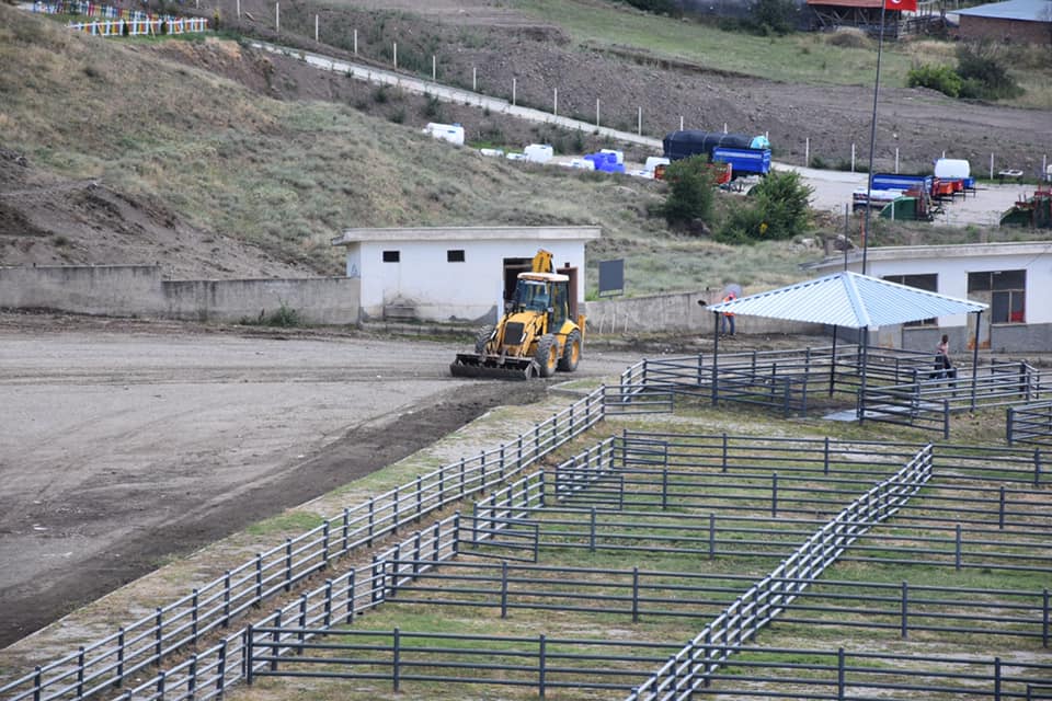 HAYVAN PAZARI KURBAN ALIŞ VERİŞİNE HAZIR