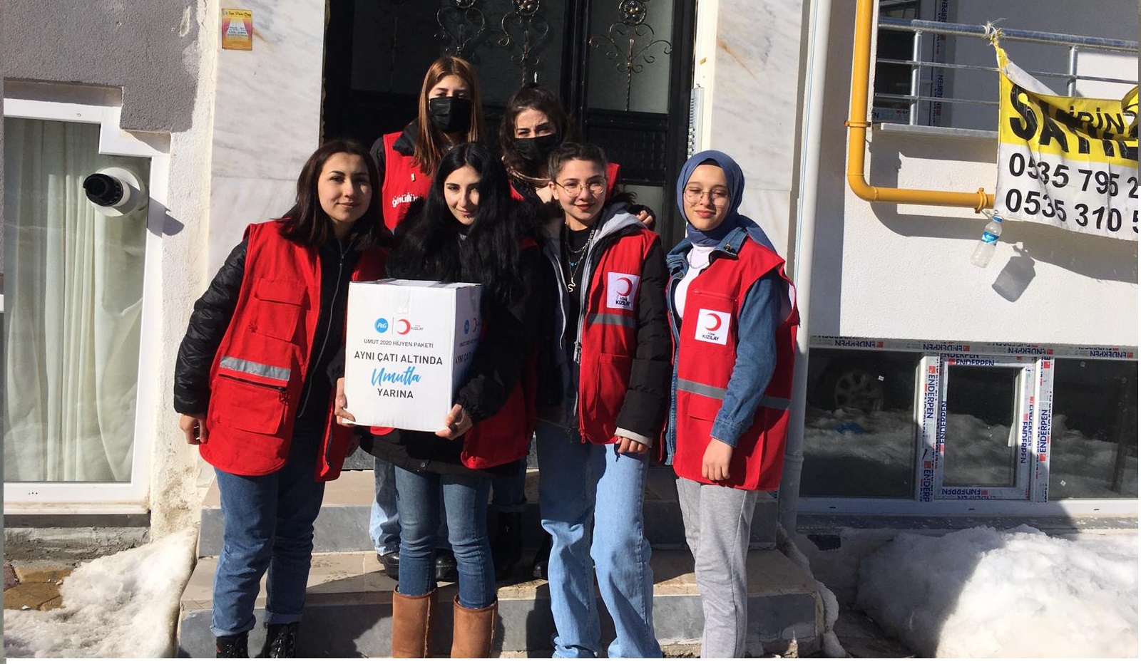 GENÇ KIZILAY “SEVGİ BOHÇASI” PROJESİNİ BAŞLATTI