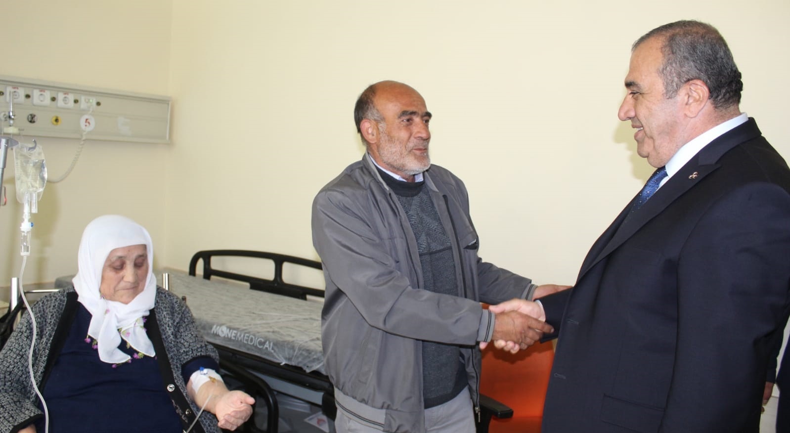 KAYRICI’DAN HASTALARA MORAL!