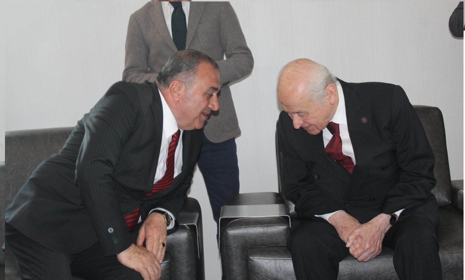 BAHÇELİ, ÇORUM’DAN MUHALEFETE YÜKLENDİ