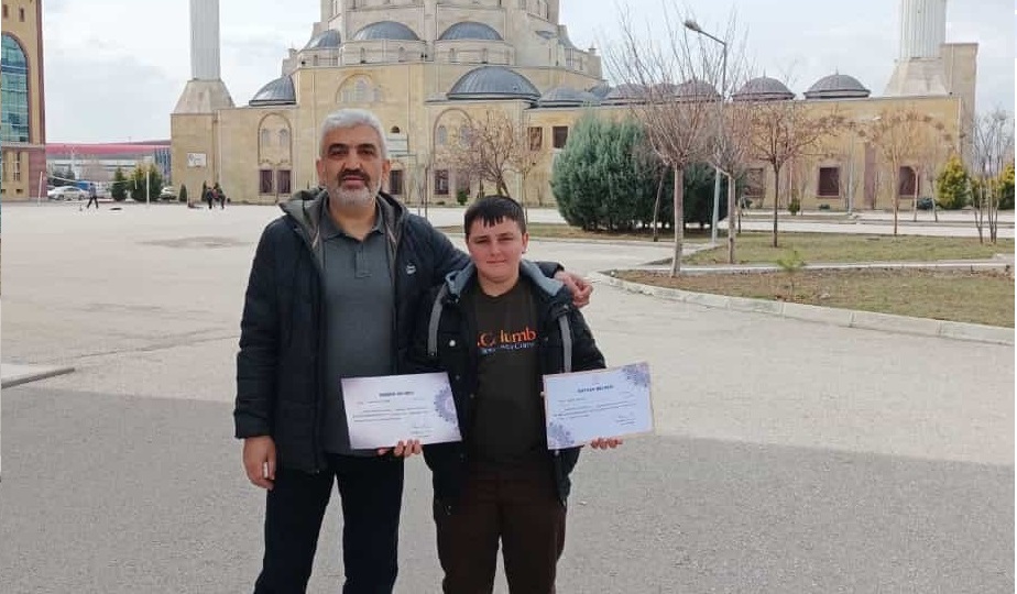 EZAN OKUMA YARIŞMASINDA İL 3. SÜ OLDU