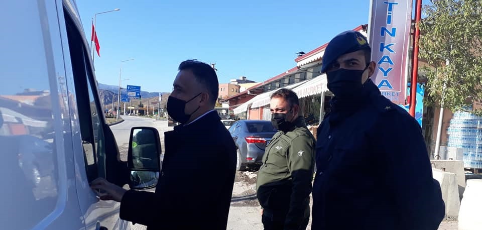BİR HAREKETİNE BAKAR HAYAT!