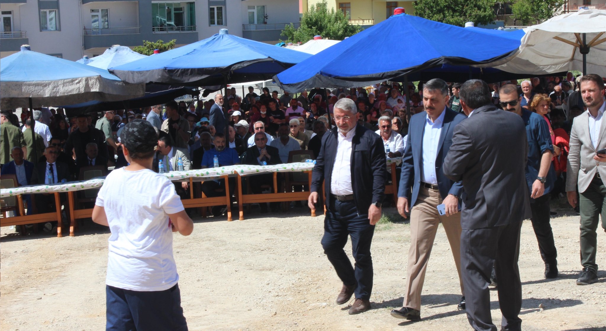 MEZHEPÇİ KONUŞMAYA TEPKİ!