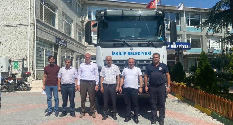 İHTİYAÇ MADDELERİ YOLA ÇIKTI