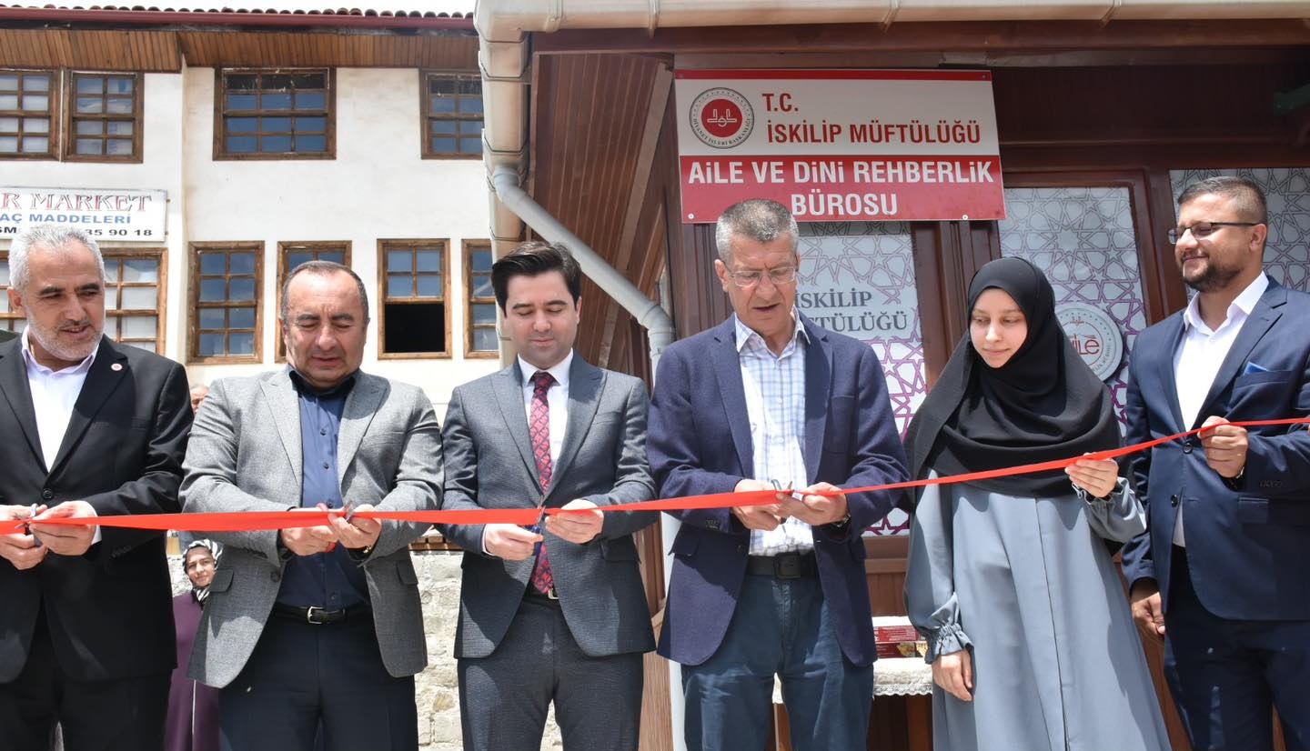 AİLE VE DİNİ REHBERLİK BÜROSU AÇILDI