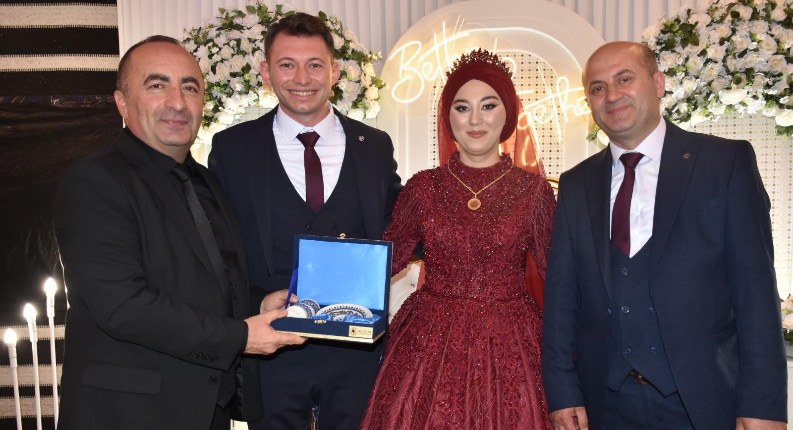  AKTAŞ VE KOLÇAK AİLELERİNİN MUTLU GÜNÜ