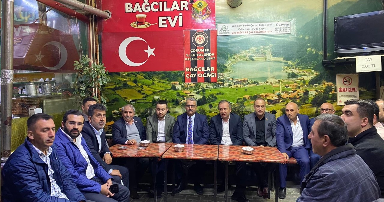 Gençlerin Abisi Her Zaman Gençlerin Yanında