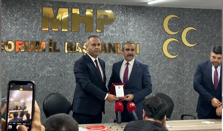MHP’DE DEVİR TESLİM TÖRENİ YAPILDI