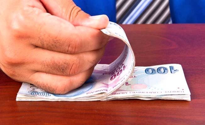 EMEKLİNİN BAYRAM İKRAMİYESİ BİN 100 TL