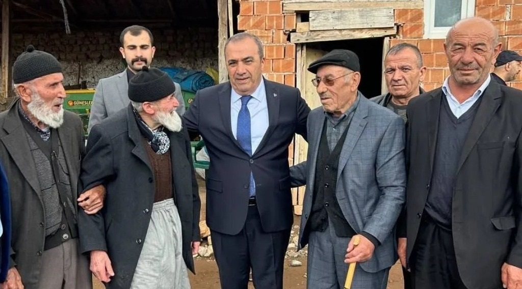 KAYRICI’YA KÖYLERDEN TAM DESTEK!