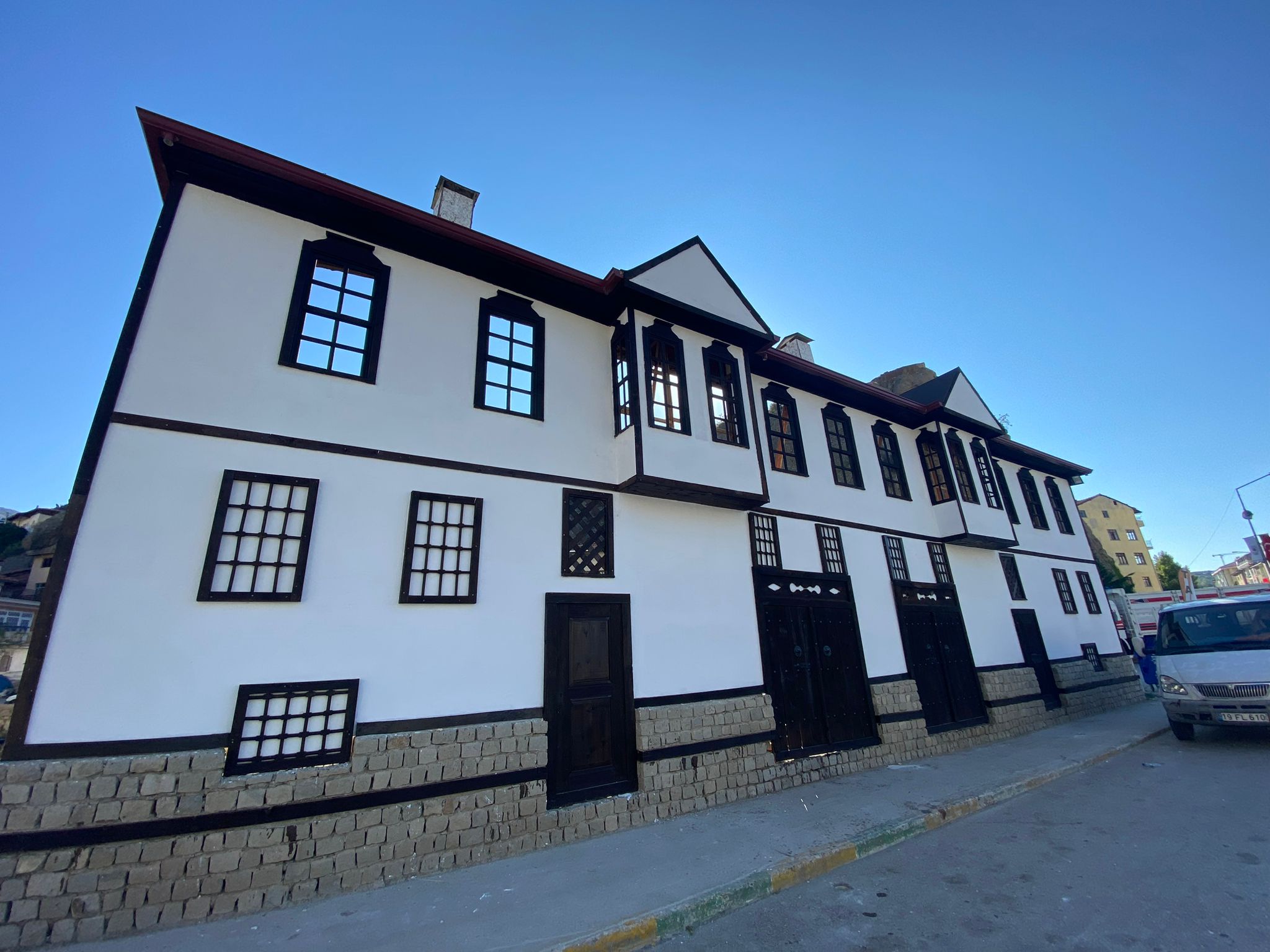 İlçe girişindeki maket İskilip Evi restore edildi