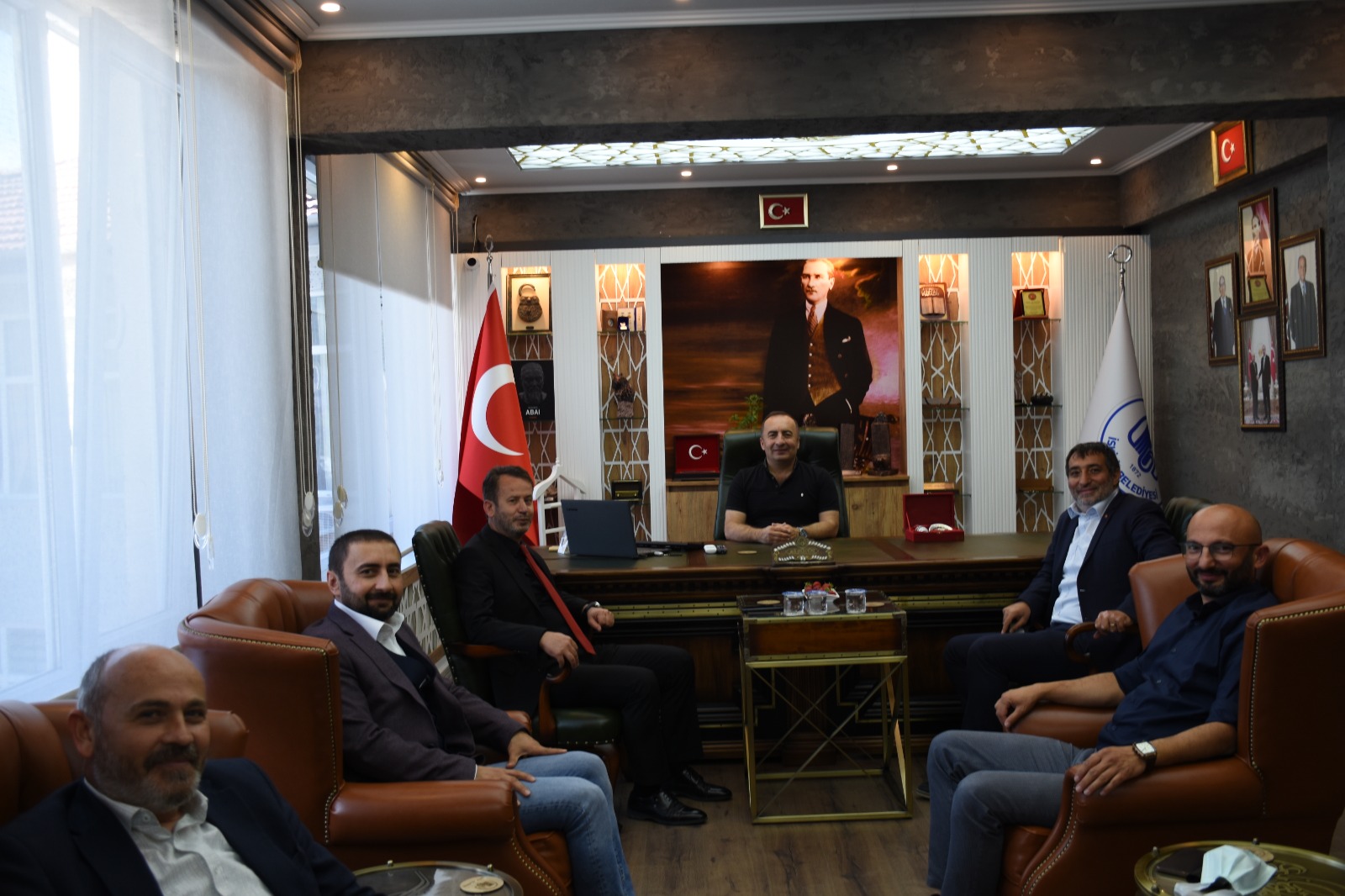 ÇORUM BAROSUNDAN BAŞKAN ALİ SÜLÜK’E ZİYARET