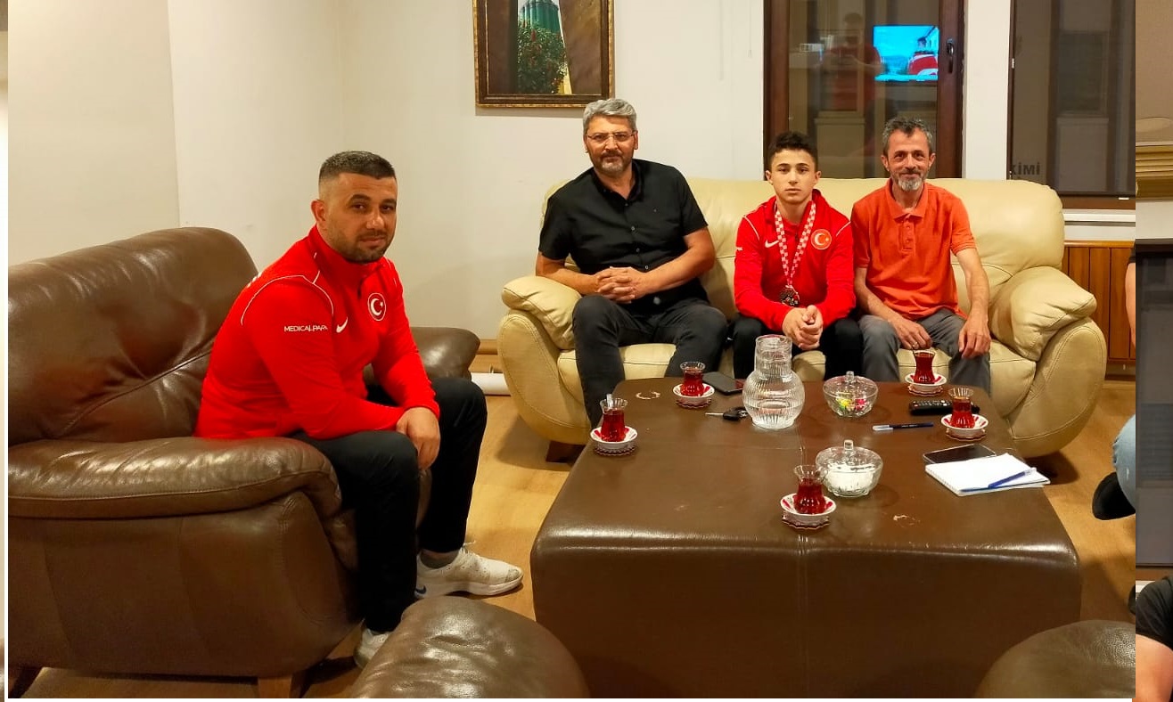 CEYLAN ŞAMPİYONU TELEFONLA ARAYARAK TEBRİK ETTİ