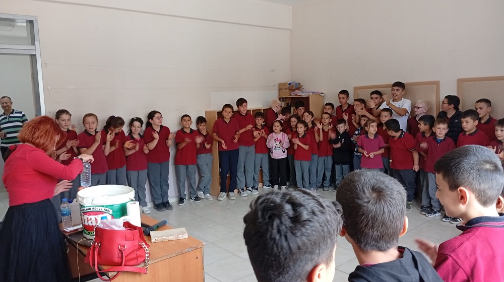 ELÇİN ESERLİ’YLE 