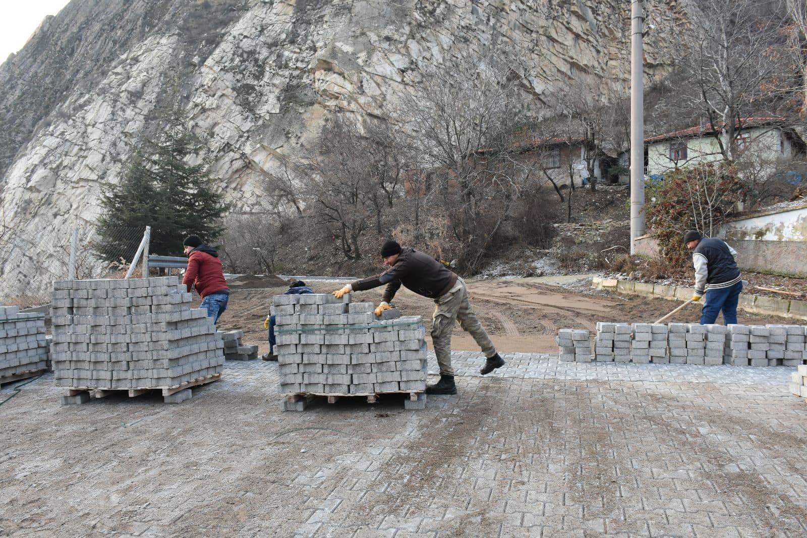 BELEDİYE GÜZEL HAVALARI DEĞERLENDİRİYOR