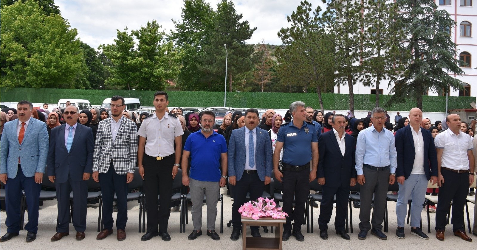 İHL’DE KARNE DAĞITIM TÖRENİ