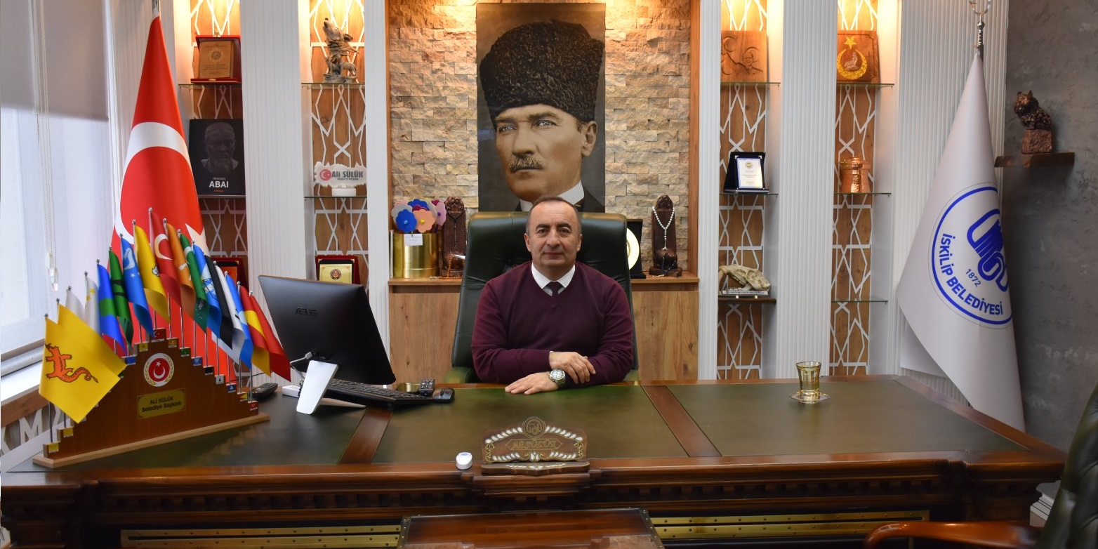 BELEDİYE BAŞKANI ALİ SÜLÜK 1 AYLIK MAAŞINI BAĞIŞLADI