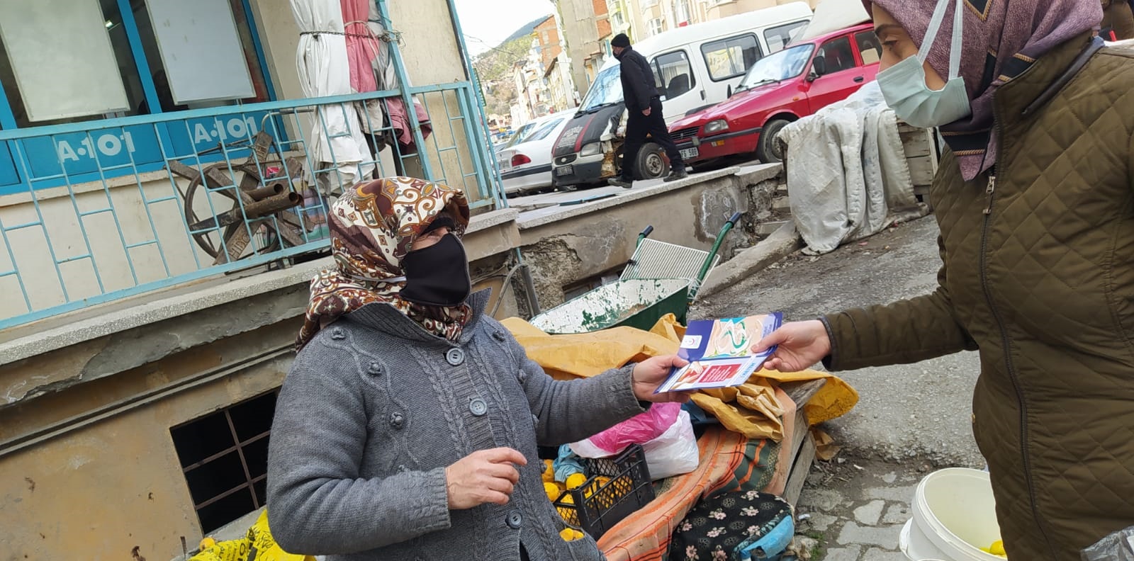 İSM’DEN SAHADA KANSER FARKINDALIK ÇALIŞMASI