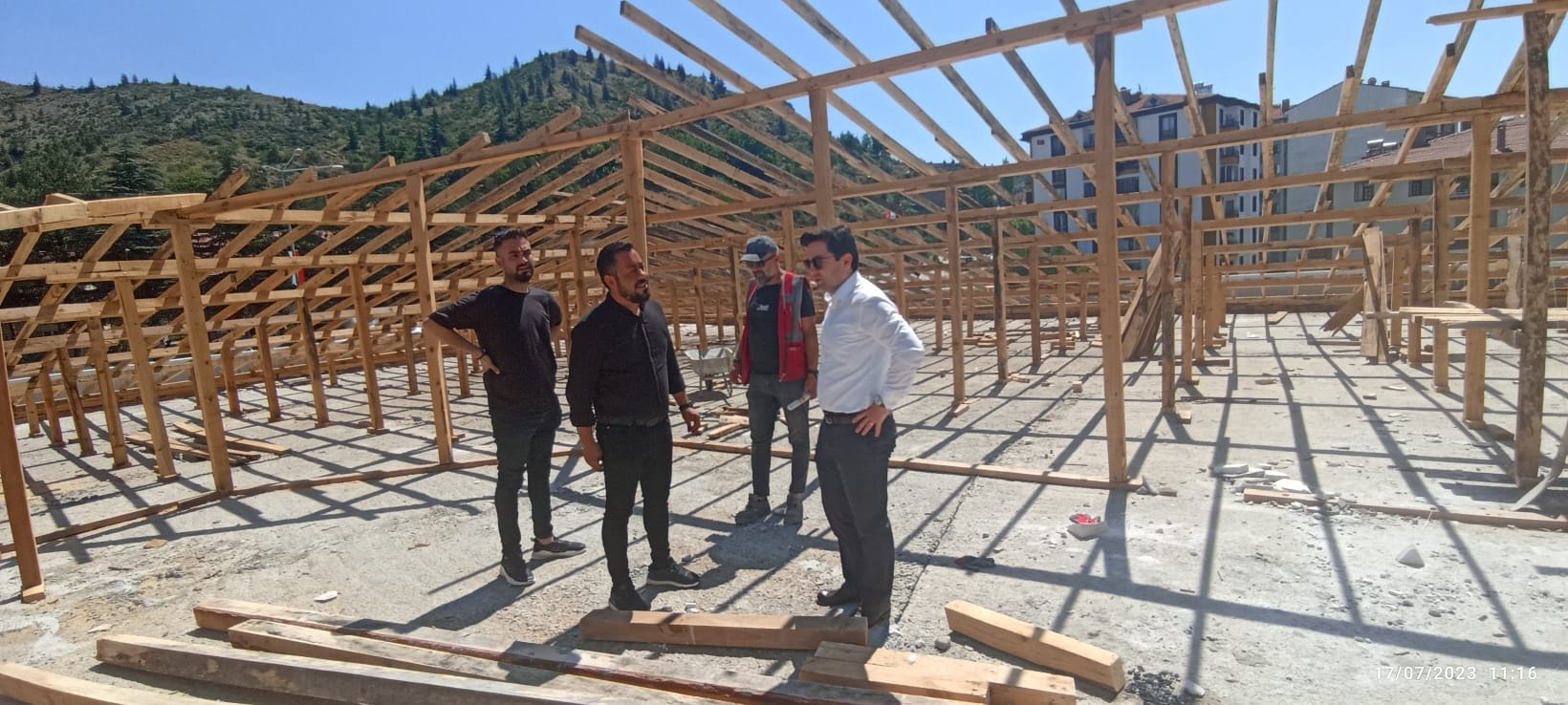 KAYMAKAM VURAL KIŞLA VE OKUL İNŞAATLARINI İNCELEDİ