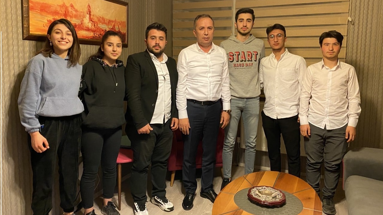 CEYLAN’DAN KADIN FUTBOL TAKIMINA DESTEK SÖZÜ!  