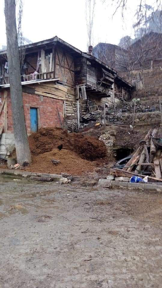 İSKİLİP LAF DEĞİL, İŞ BEKLİYOR