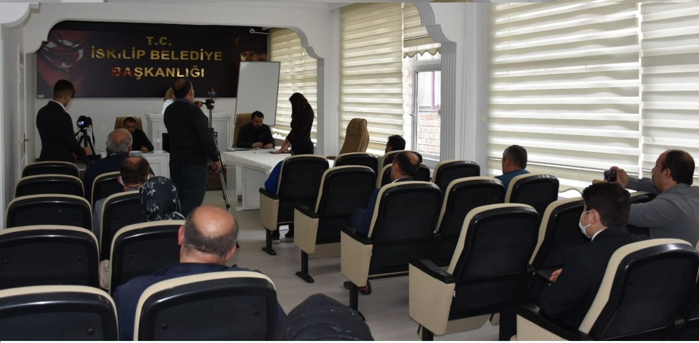 MECLİS ÜYELERİNİN BAZILARI TOPLANTILARA KATILMIYOR