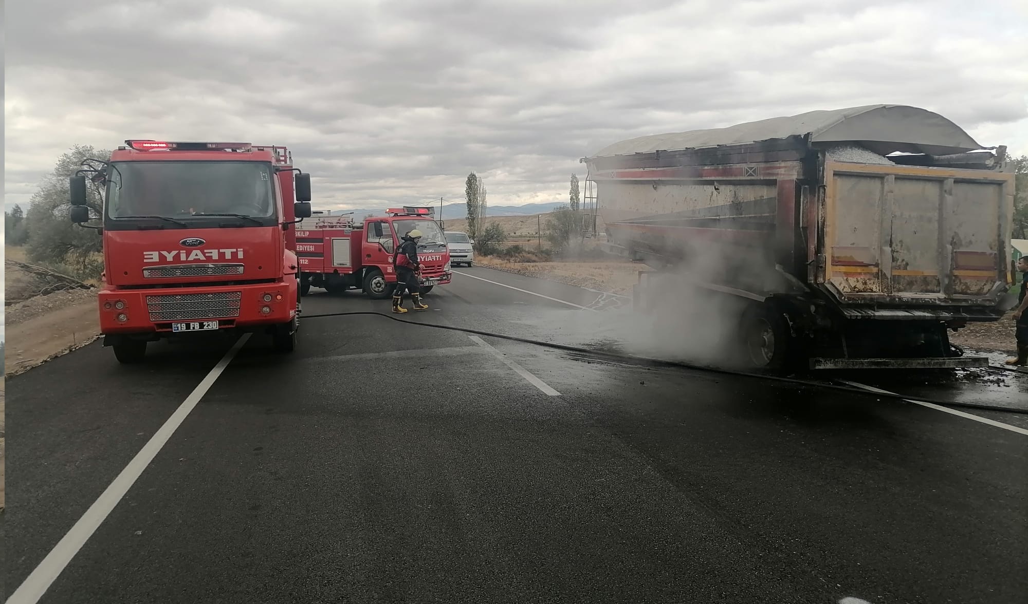 İSKİLİP-ÇORUM YOLUNDA TIR ALEV ALDI