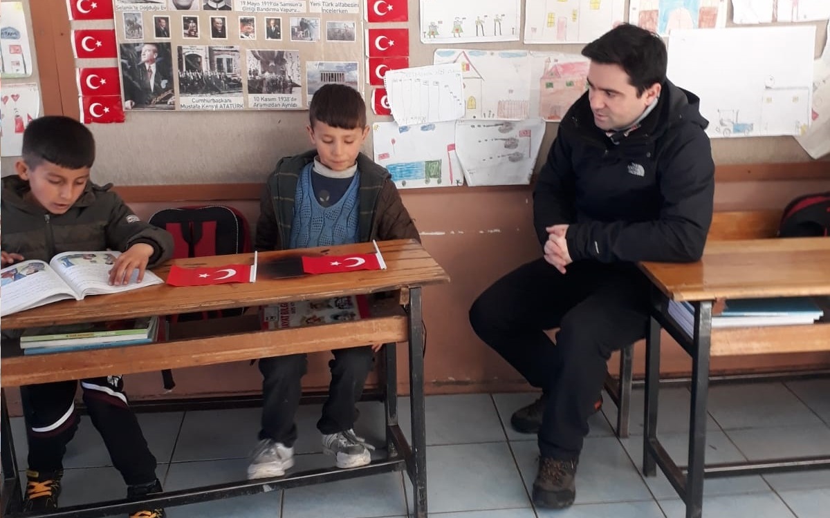 KAYMAKAM VURAL KÖY OKULUNU ZİYARET ETTİ