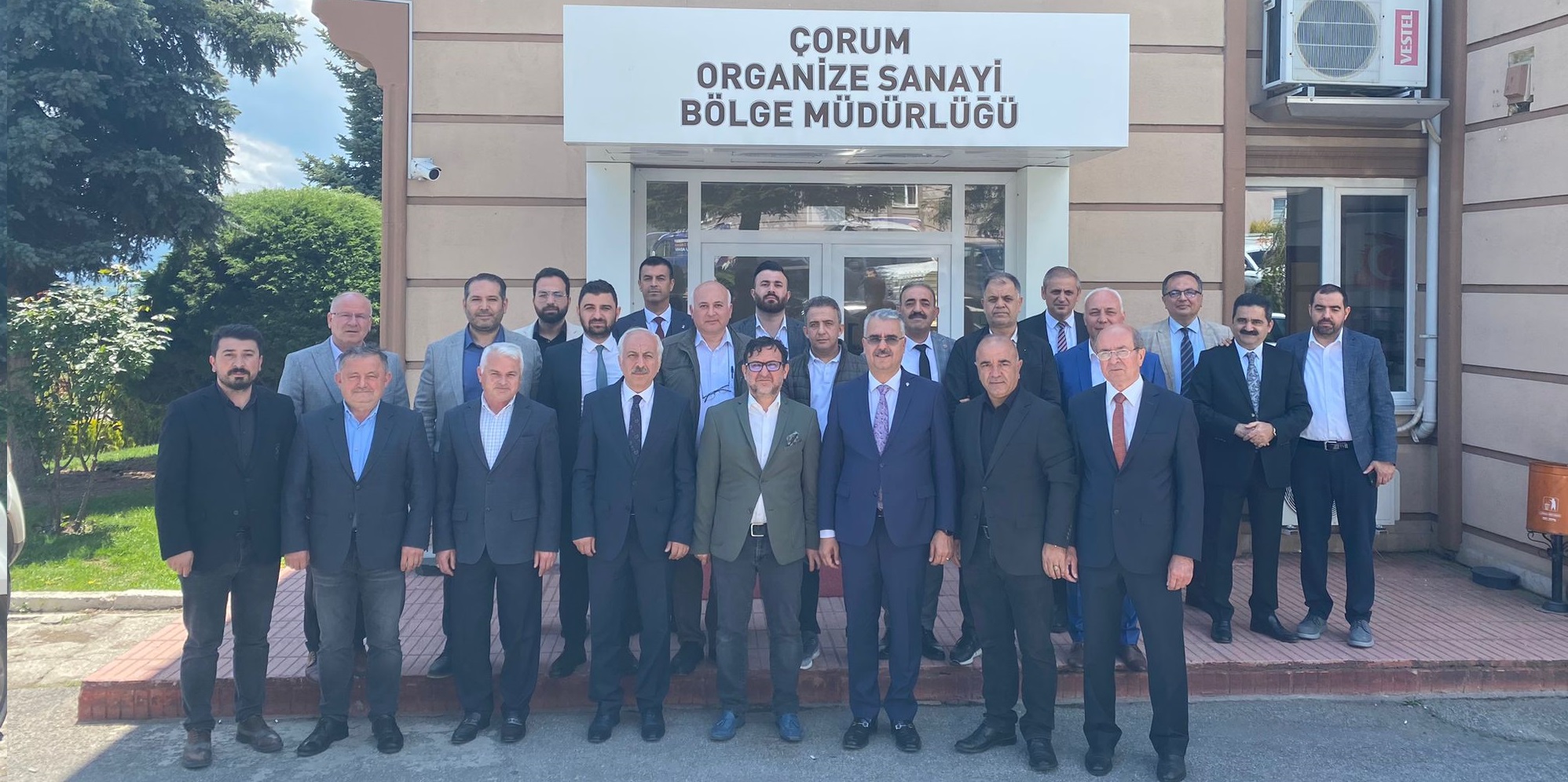 İHRACATTA VE İSTİHDAMDA DAHA YENİ REKORLAR KIRACAĞIZ!