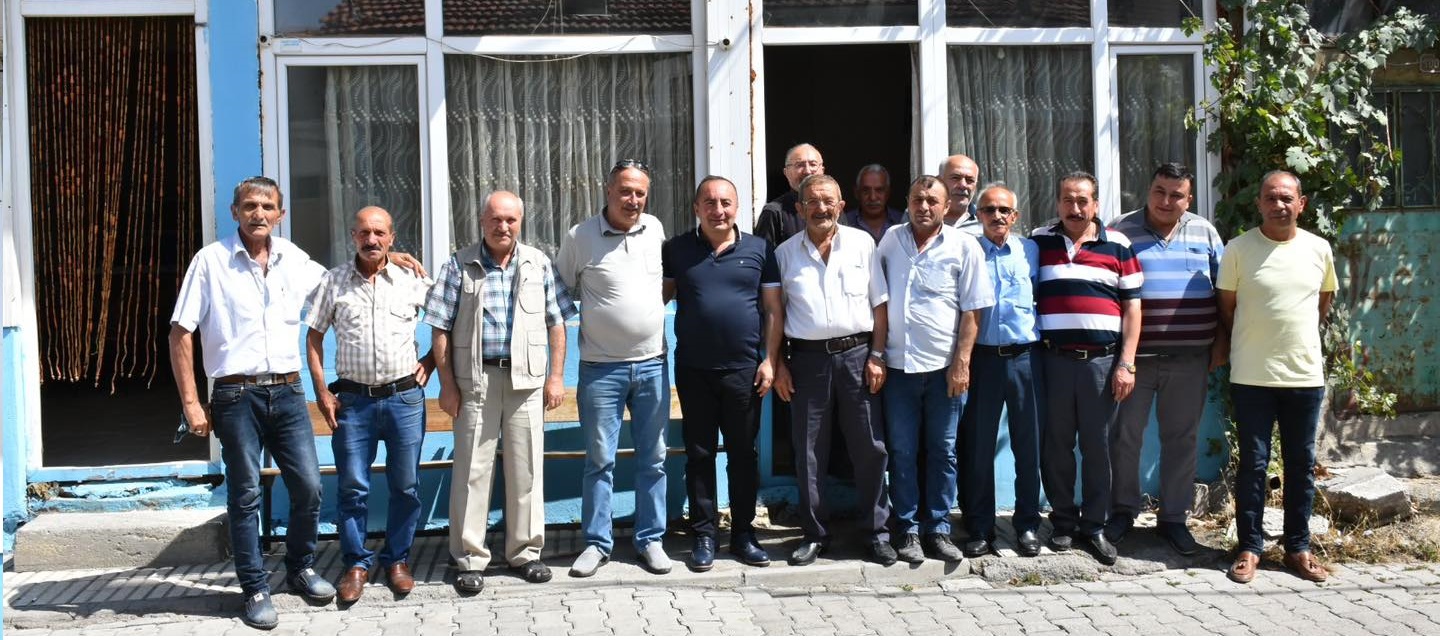 BAŞKAN ALİ SÜLÜK KAHVALTIDA ESNAFLA BULUŞUYOR