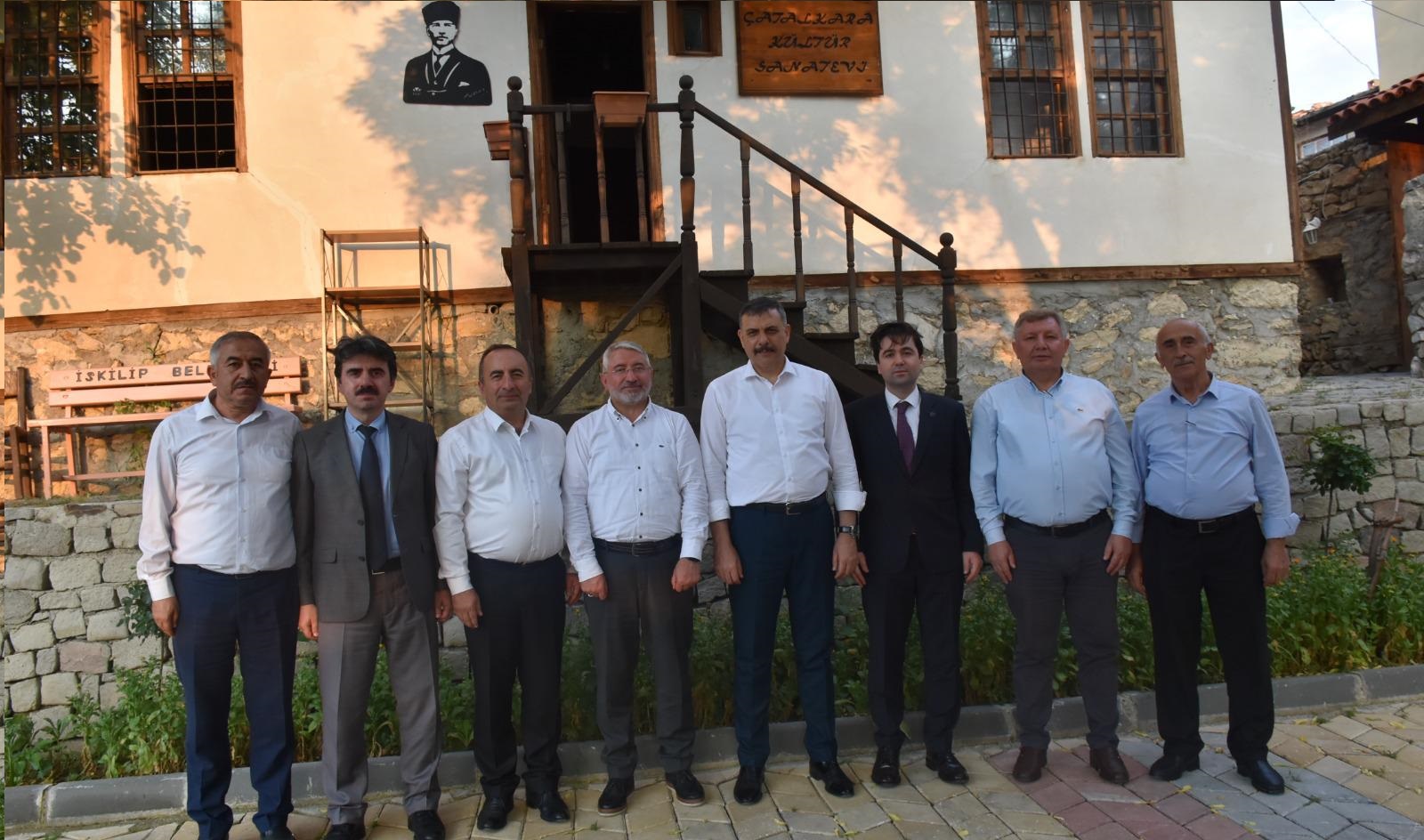 SAHİPSİZ HAYVANLARI KORUMA BİRLİĞİ İSKİLİP’TE TOPLANDI