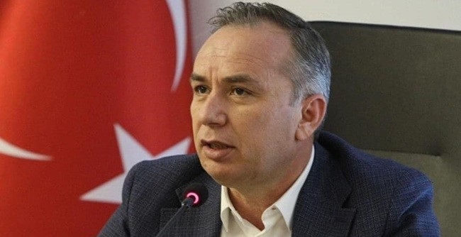  CEYLAN’DAN “ATA SPORUMUZ GÜREŞİMİZE DESTEK”