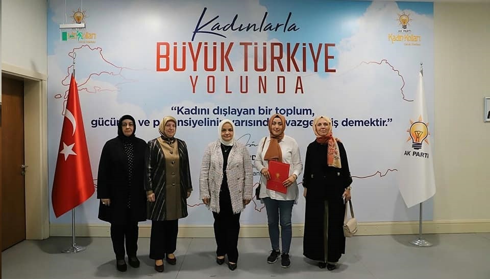  AK PARTİ KADIN KOLLARI BAŞKANI BETÜL KABALAK OLDU