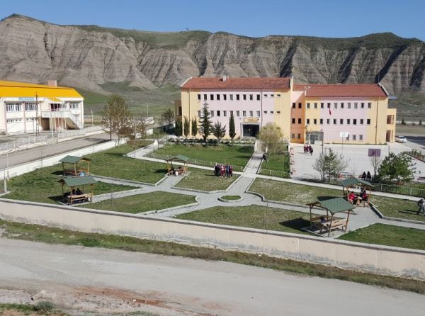 FEN LİSESİNİN KADROSUNDA EKSİKLİKLER TAMAMLANDI