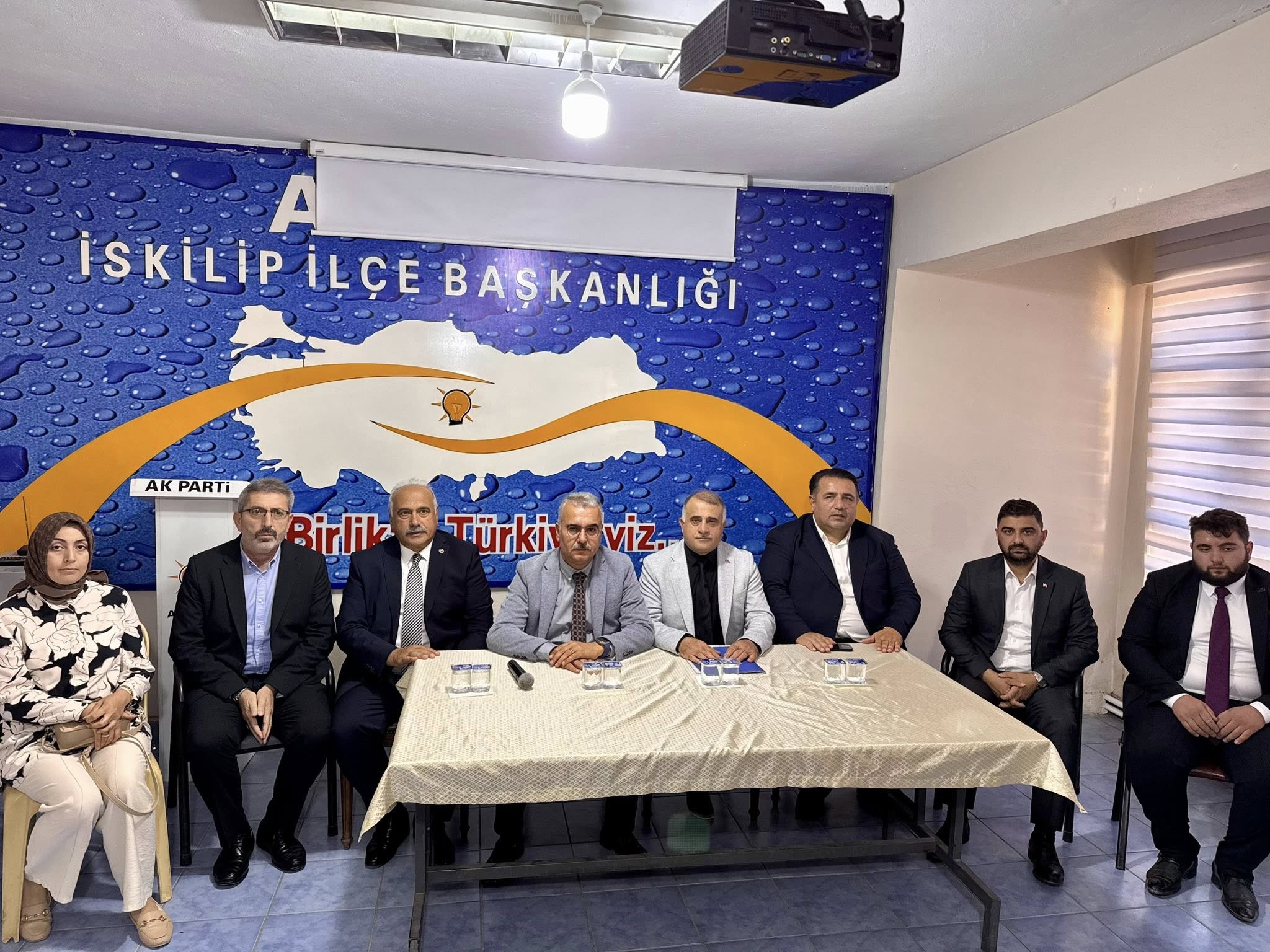 ?SK?L?P AK PART? DANI?MA MECL?S? TOPLANTISI YAPILDI