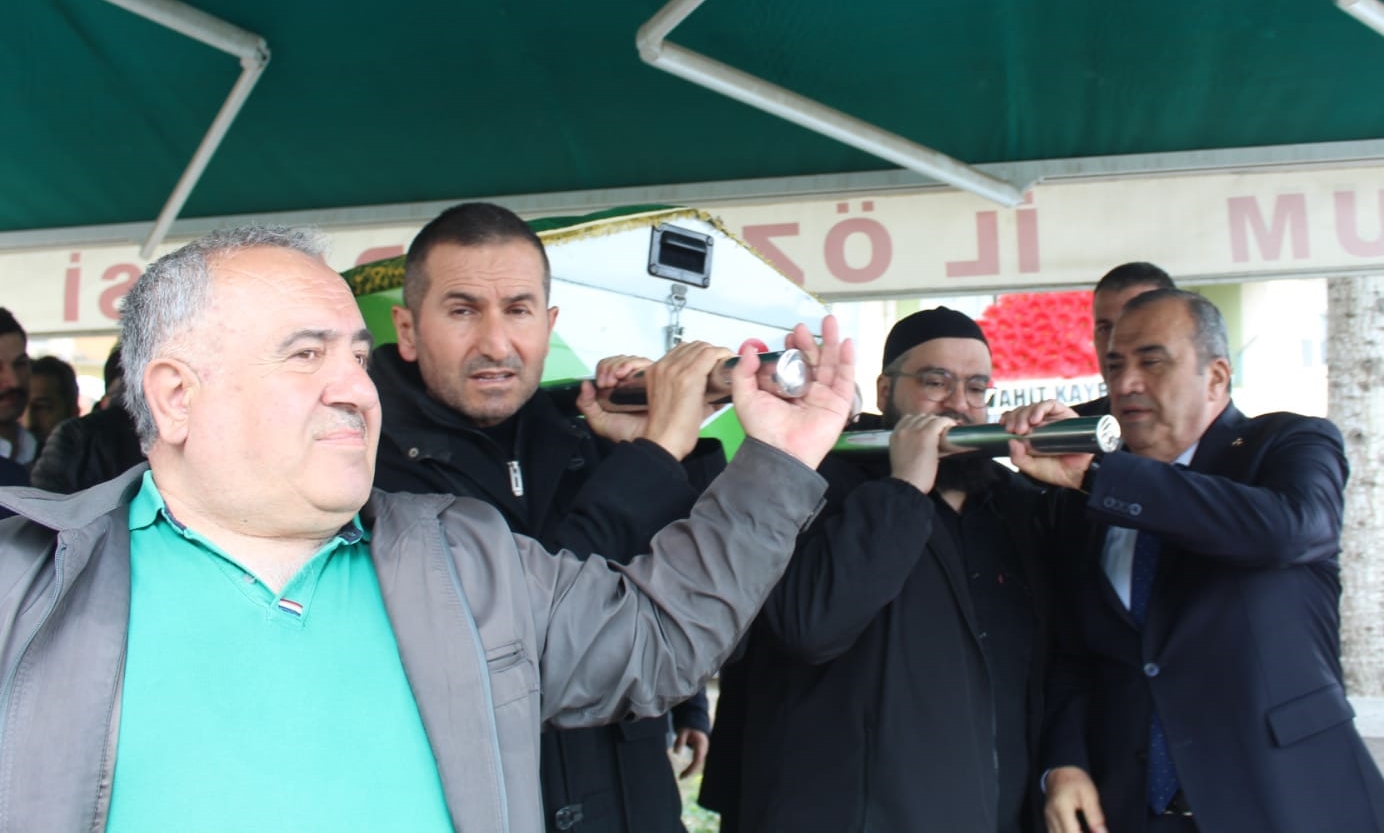 KAYRICI, ACILARINA ORTAK OLDU